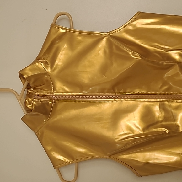 GOLD BLOUSE. NEW WITHOUT TAG - Picture 2 of 6